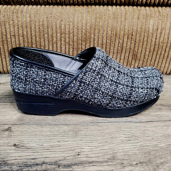 Dansko Shoes - Dansko Vegan Black White Woven Clogs Sz 39